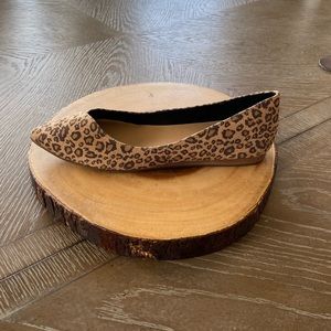 Madeline brand leopard flats